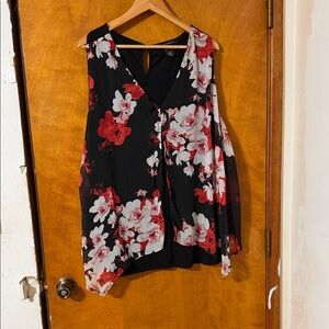 89th & Madison Black and Red Floral Blouse